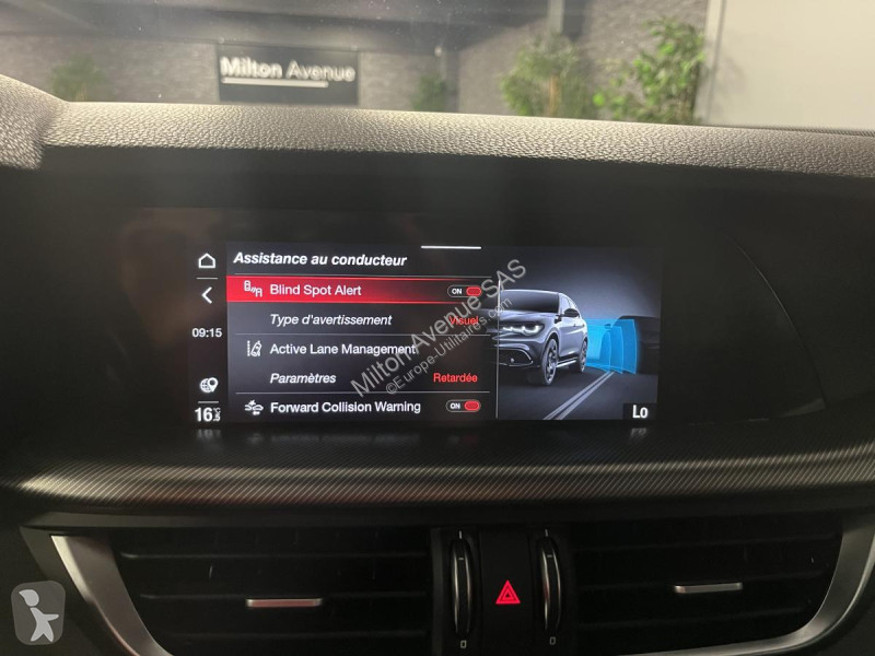 Samochód dostawczy Alfa-Roméo STELVIO 2.2 D -...