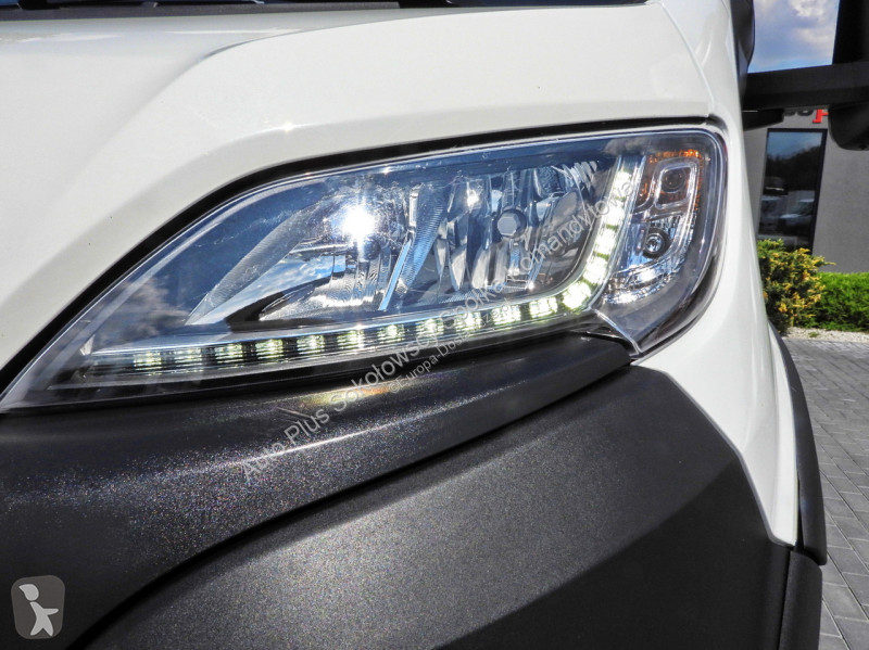 Samochód dostawczy Peugeot  BOXER