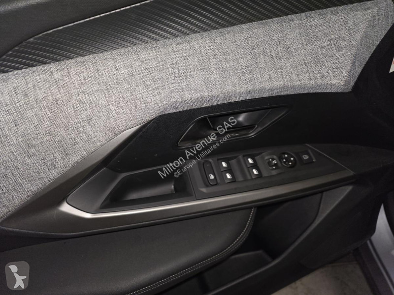 Furgoneta Peugeot 3008 1.2i Hybrid -145 - BV...