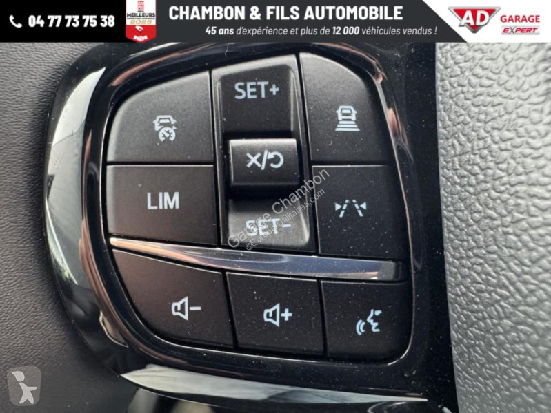 Samochód dostawczy Ford FOURGON 320 L1H1 2.0...