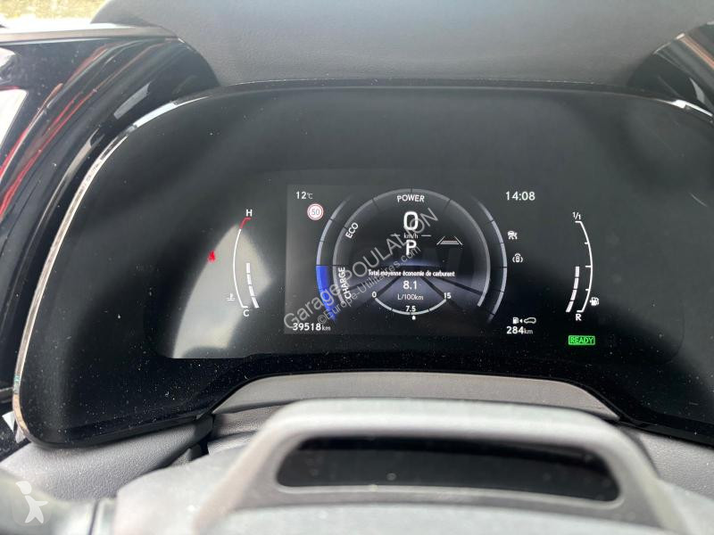 Samochód dostawczy Lexus 500H