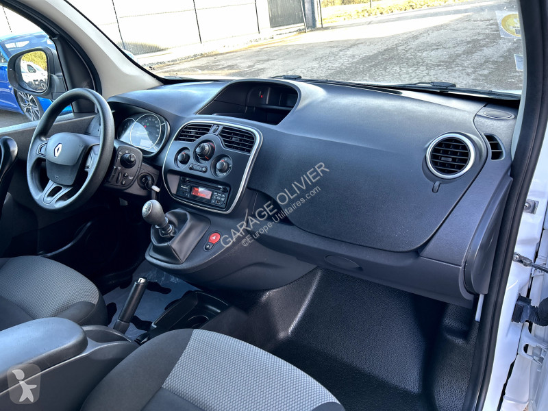 Véhicule utilitaire Renault 1.5 Blue dci 80...