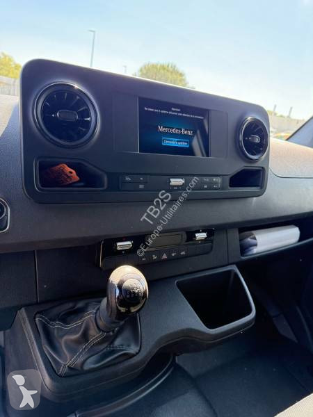 Furgoneta Mercedes