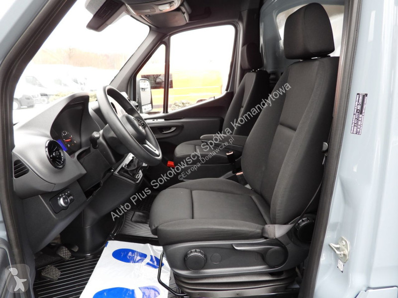 عربة نفعية Mercedes 23ASTER
