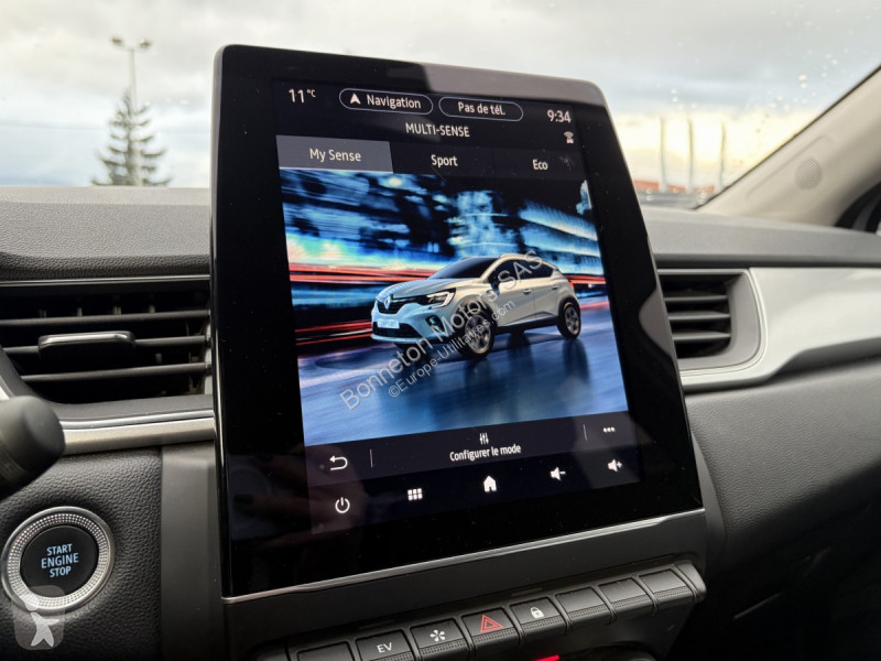 Samochód dostawczy Renault (2) techno E-Tech...