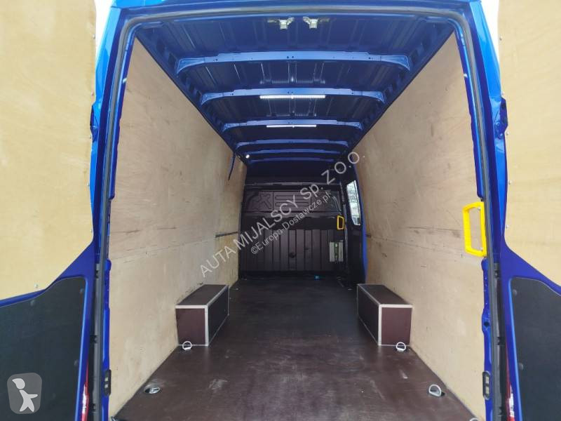 Samochód dostawczy Iveco