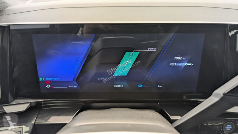 Véhicule utilitaire Renault  Rafale