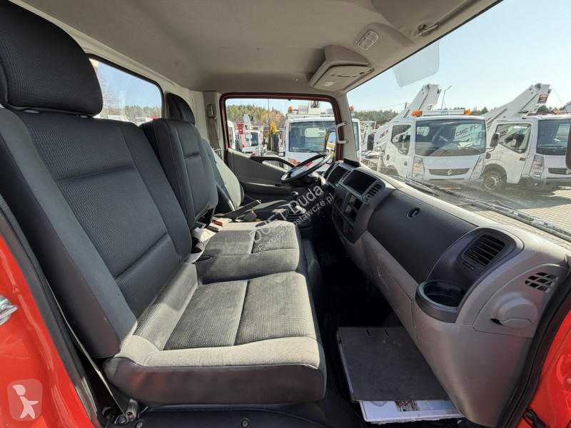 Nissan  Transporter