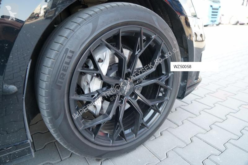 Samochód dostawczy Audi A8