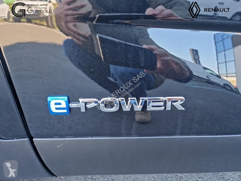 عربة نفعية Nissan QASHQAI