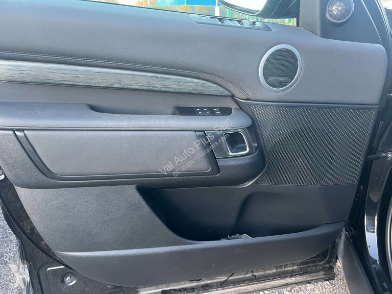 Samochód dostawczy Land Rover