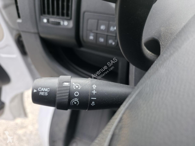 Peugeot BOXER Asphalt 335 L2H2 2.2 BlueHDi 140...