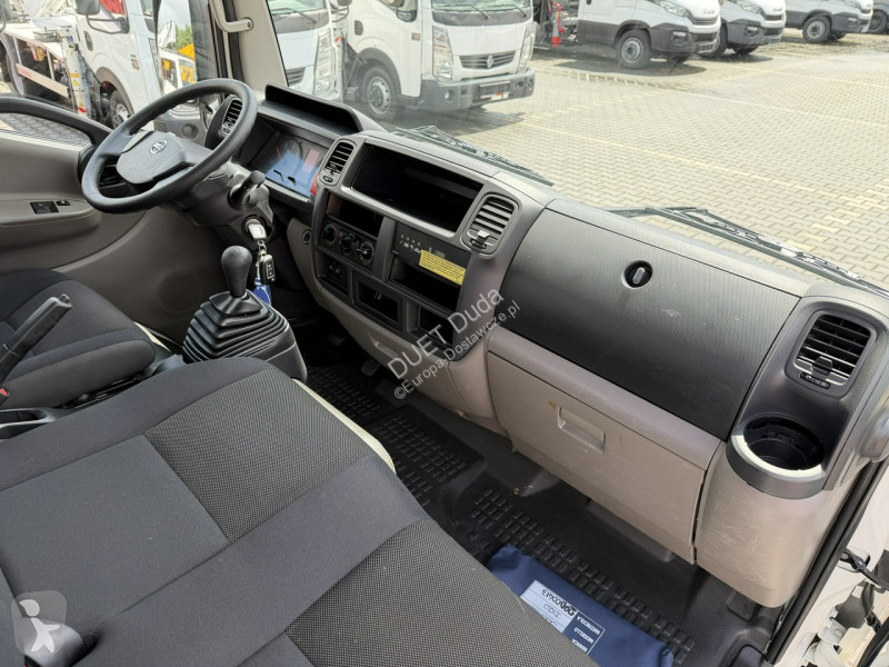 Furgoneta Nissan
