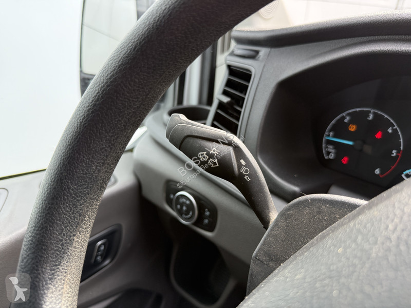 Samochód dostawczy Ford DC 2.0 TDCI L3H2 130PK...