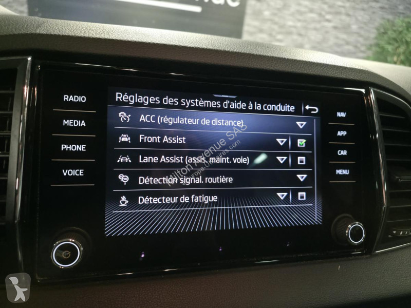Samochód dostawczy Skoda KAROQ 2.0 TDI SCR -...