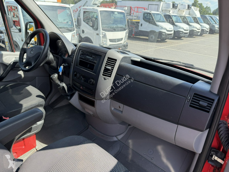 Furgoneta Mercedes
