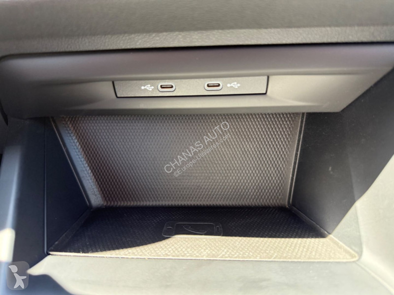 Volkswagen 1.0 eTSI 110 Life Business DSG7...