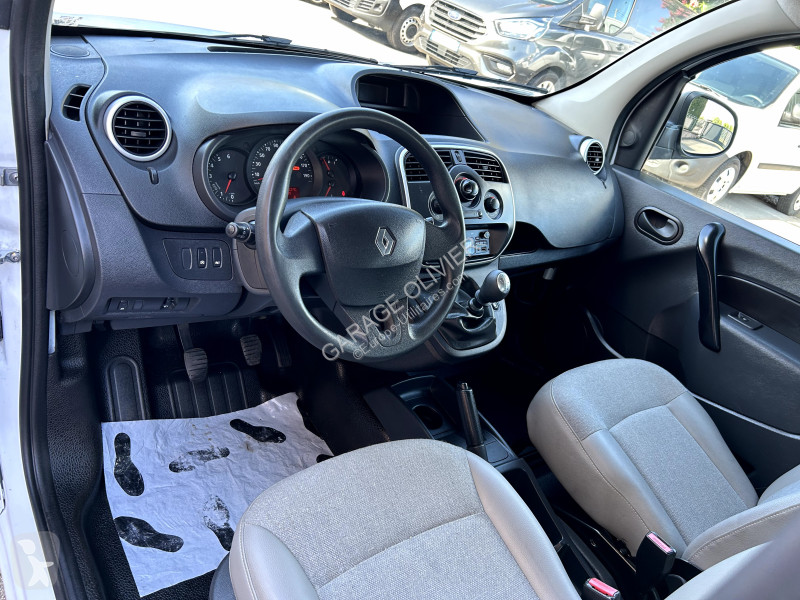 Véhicule utilitaire Renault Maxi Grand Volume...
