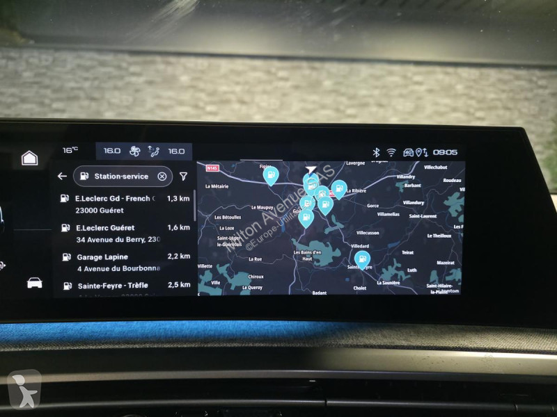 عربة نفعية Peugeot 5008 1.2i Hybrid -136 - BV...