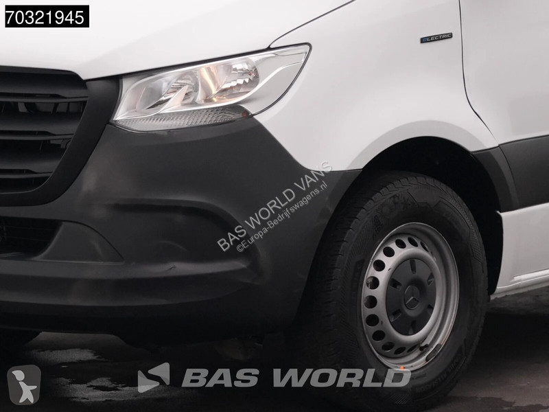 Véhicule utilitaire Mercedes 112 L2H2 100%...