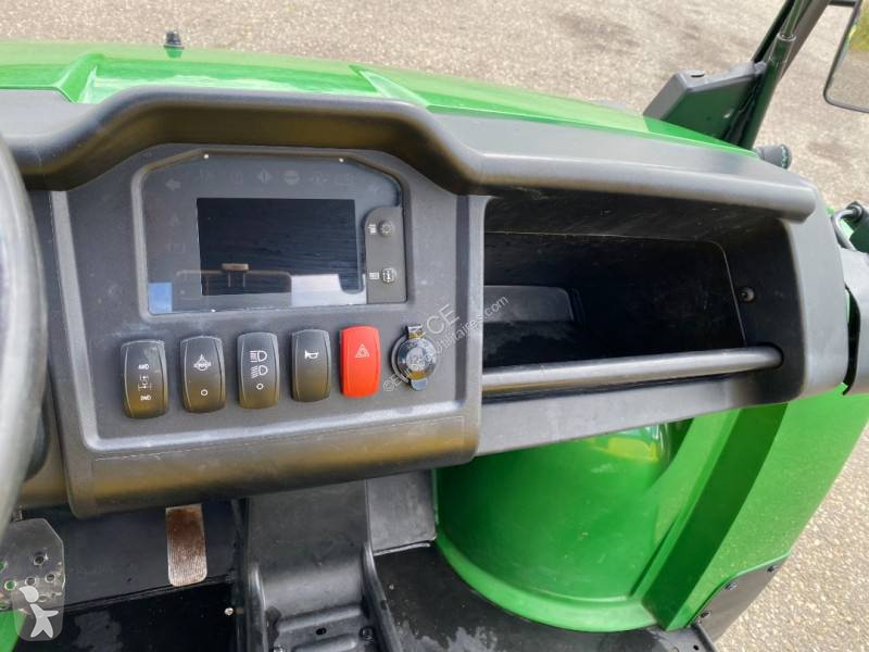 Samochód dostawczy John Deere