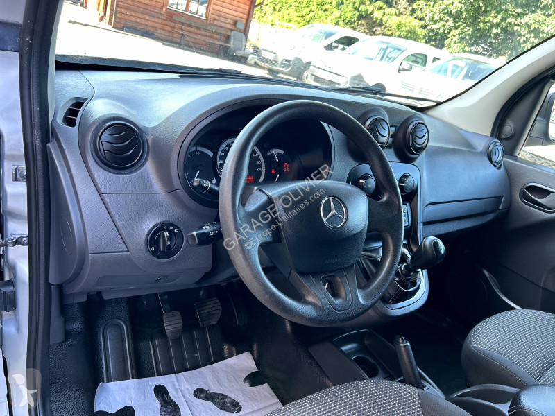 Véhicule utilitaire Mercedes Long 109 1.5 CDI...