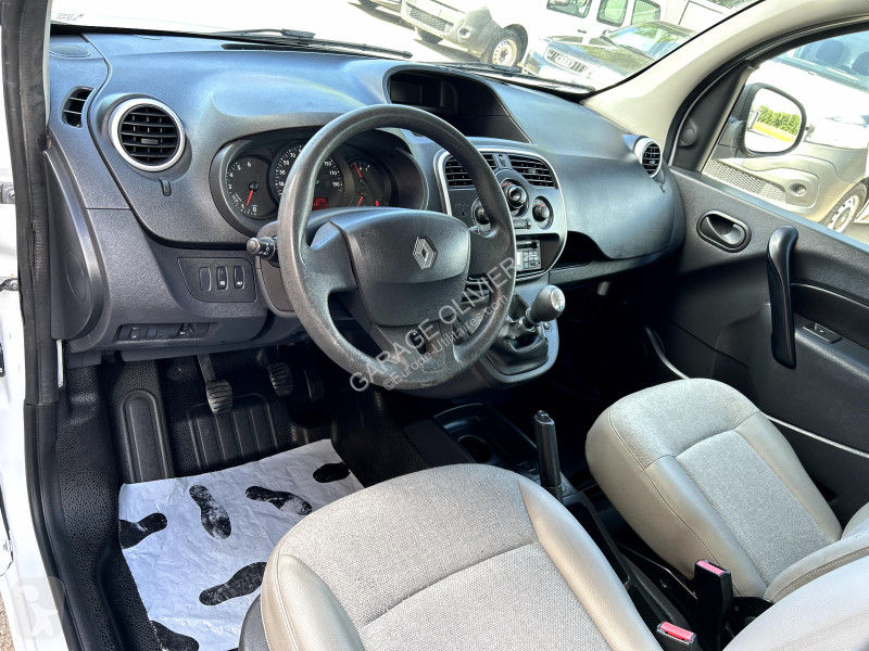 Véhicule utilitaire Renault Maxi Grand Volume...