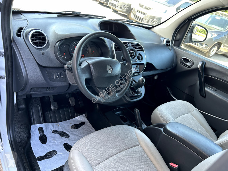 Véhicule utilitaire Renault Maxi Grand Volume...
