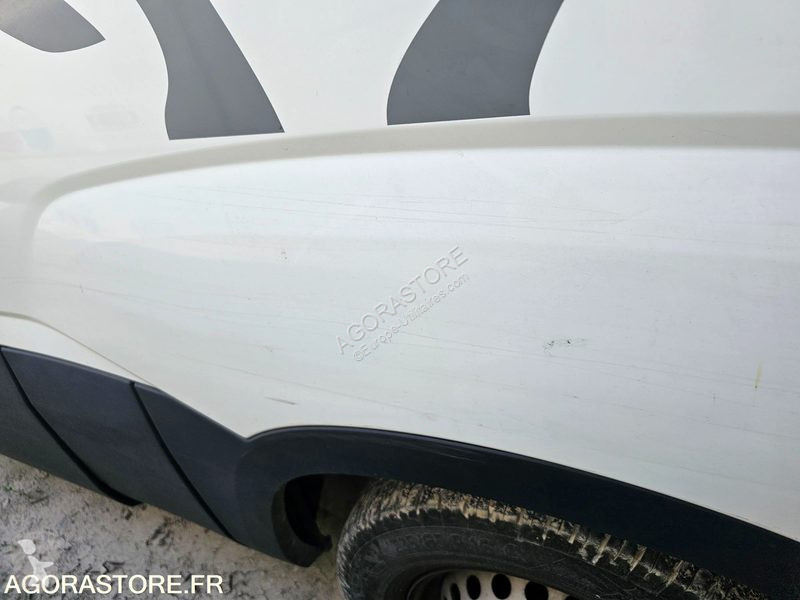 Комерційні автомобілі Iveco 35S14N
