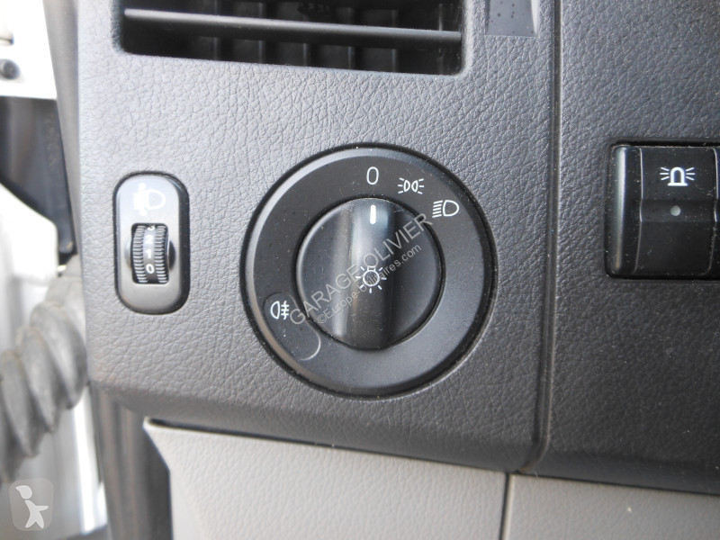 Véhicule utilitaire Mercedes Benne 514 CDI 37...