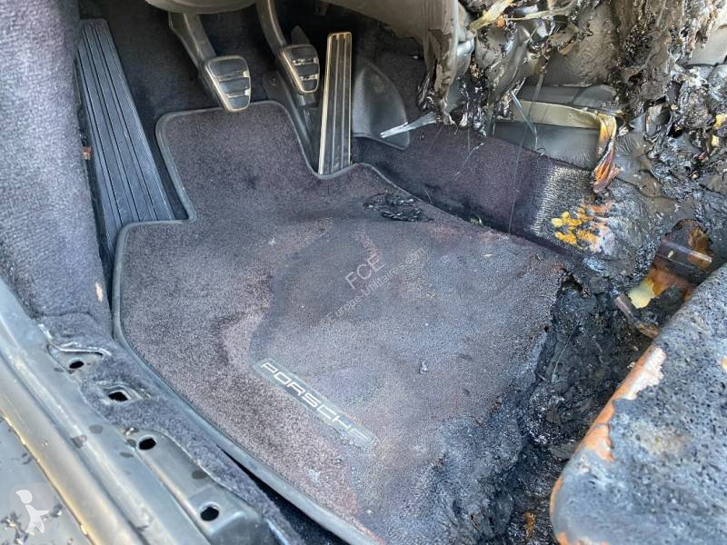 Véhicule utilitaire Porsche