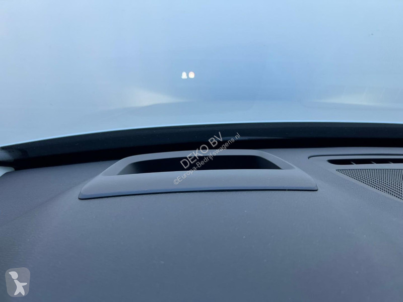 Samochód dostawczy Volvo...
