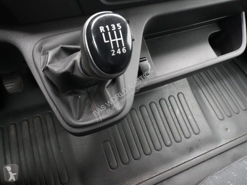 Véhicule utilitaire Opel 140PK