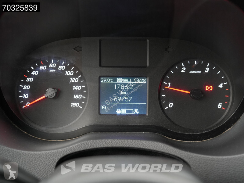 Véhicule utilitaire Mercedes 311 CDI L2H2 Airco...