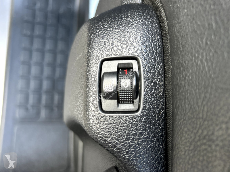عربة نفعية Peugeot 2.0 Bluehdi 120 Premium Pack...