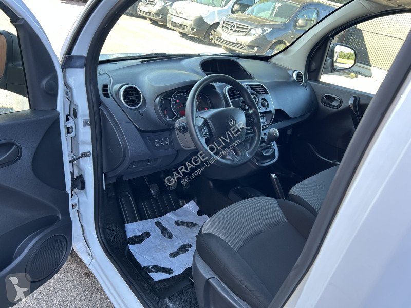 Véhicule utilitaire Renault 1.5 Blue dci 95...