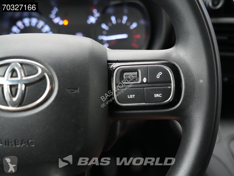 عربة نفعية Toyota Benzine L2H1 Navi Airco...