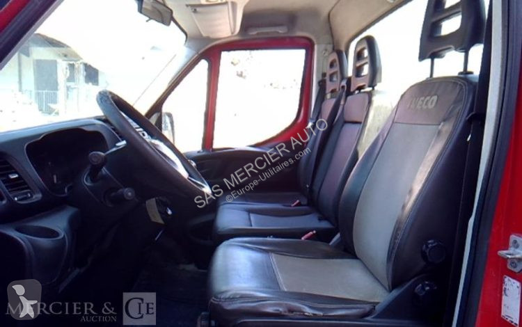 عربة نفعية Iveco