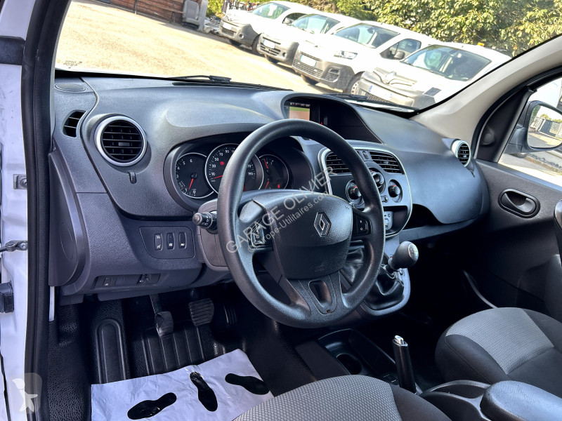 Véhicule utilitaire Renault 1.5 Blue dci 95...