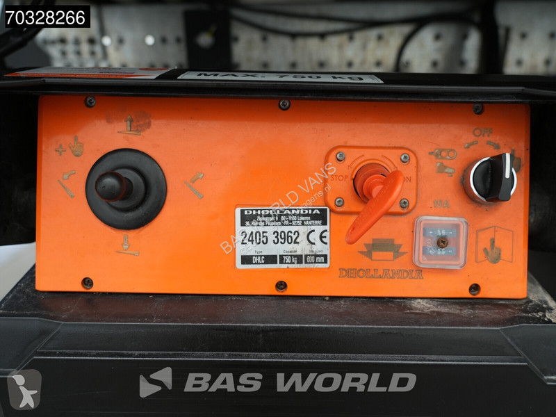Véhicule utilitaire Iveco 35C16 3.0L Laadklep...