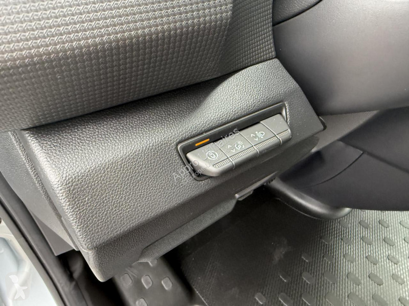 Véhicule utilitaire Renault TRAFIC 3T0 L1H1...
