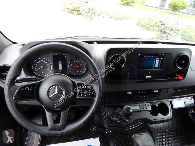 Коммерческий автомобиль Mercedes 25OXER