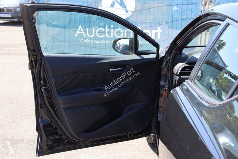 Autoutilitară Toyota