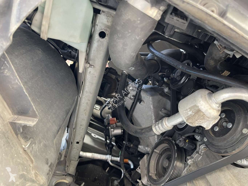 Véhicule utilitaire Ford