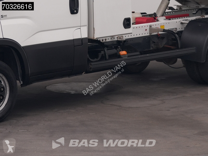 Bedrijfswagen Iveco 35C16 3.0L Kipper met Kist...