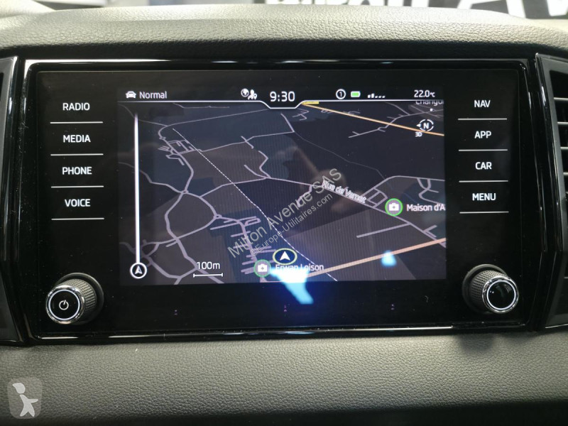 Samochód dostawczy Skoda KAROQ 2.0 TDI SCR -...