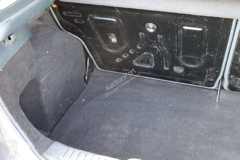 عربة نفعية Ford
