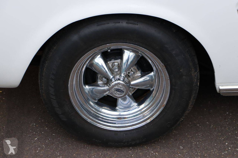 Furgoneta Ford V8