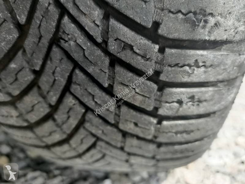 Véhicule utilitaire Nissan