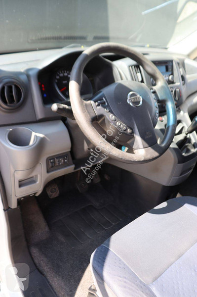 Furgoneta Nissan